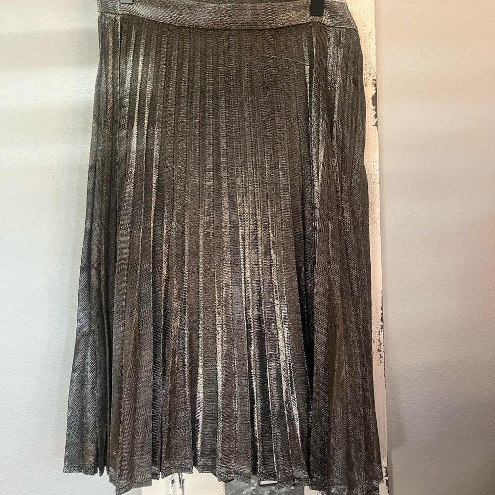 Lulus Star Shine Gold Pleated Midi Skirt size small - Picture 4 of 5